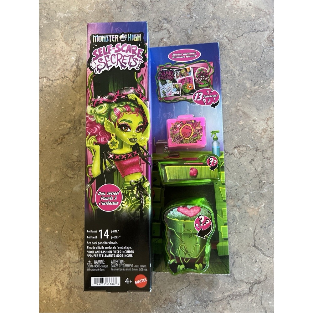 2025 Self-Scare Secrets Venus McFlytrap Doll with 13 Realistic Accessories
